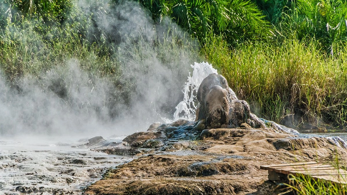 Sempaya Hot Springs